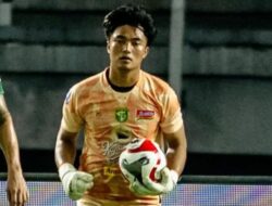 Ernando Ari Tersingkir! Sonny Stevens Gulingkan Kiper Persebaya di Pekan ke-5 Super League 2025/2026