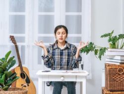 Kecemasan Berlebihan? Meditasi Ubah Hidupmu Jadi Tenang