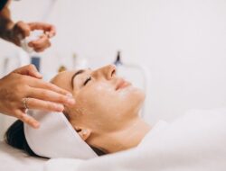 Mau Kulit Cerah dan Muda? Ketahui Chemical Peel, Jenis, dan Manfaatnya
