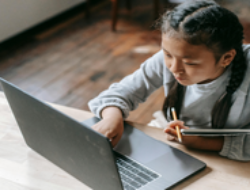 Anak Nonton Gak Asal! Ini Cara Cerdas Filter Konten Digital Edukatif
