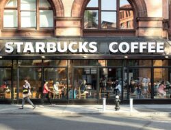 Starbucks PHK 900 Karyawan dan Tutup 1 Persen Gerai, Apa Penyebabnya?