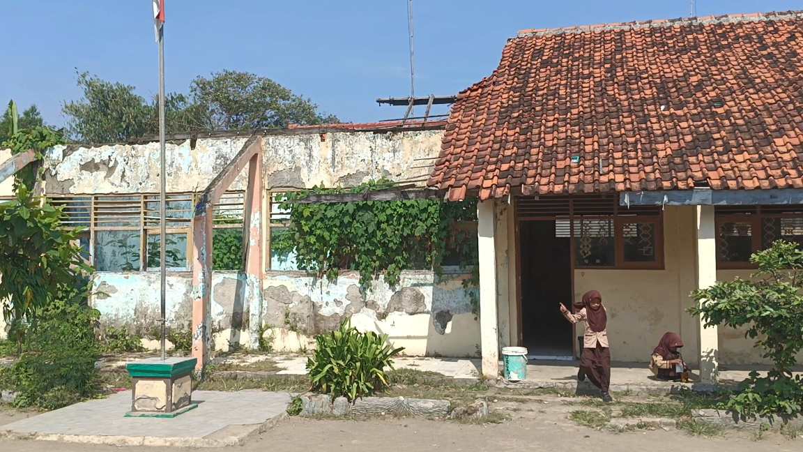 Sekolah Ambruk Brebes