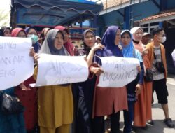 Emak-emak Geruduk Kantor PDAM Brebes, 3 Bulan Bayar Tagihan Air Tak Keluar