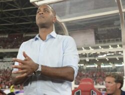 Patrick Kluivert Akui Kesalahan Pribadi dalam Gagalnya Timnas ke Piala Dunia 2026