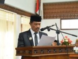 Wabup Aceh Besar Tanggapi Pandangan Umum DPRK Terkait Perubahan APBK 2025