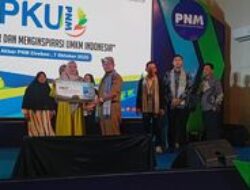 Bupati Imron Dukung UMKM Cirebon Naik Kelas, Empat Pengusaha Dapat Hadiah Umrah