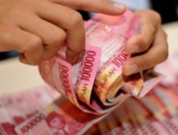 Hari Pertama BLT Rp900.000: Tidak Semua Cair, Cek Status KPM!