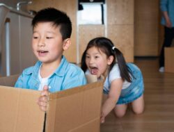 Tidak Butuh Waktu Layar, Anak yang Sering Bosan Lebih Kreatif!
