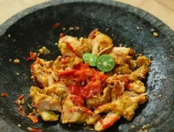Cara Membuat Ayam Geprek Sederhana, Pas untuk Makan Malam Keluarga