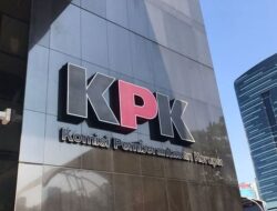 Penyelidikan KPK di Rumah Dinas Gubernur Riau