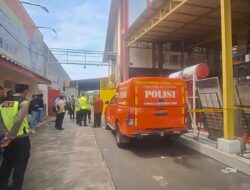 Kebakaran Toko Bangunan Tewaskan Kakak-Adik di Ketanggungan Brebes, Polisi Lakukan Olah TKP
