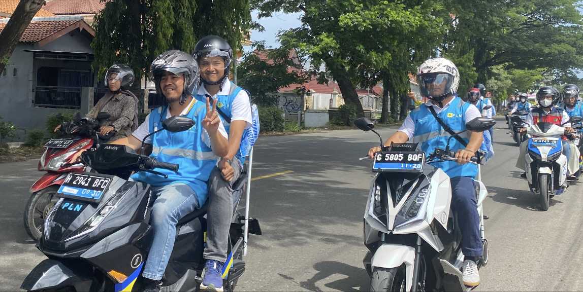 Touring Motor Listrik