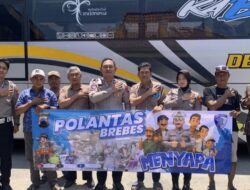 Polantas Brebes Sapa Perusahaan Bus Pariwisata, Ajak Tertib Berlalu Lintas Jelang Libur Akhir Tahun