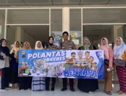 Polantas Brebes Blusukan ke Mall, Ajak Tertib Berlalu Lintas