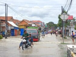 Sungai Meluap, Jalur Provinsi di Sitanggal Brebes Macet Parah