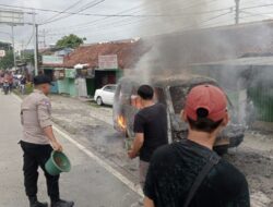 Mobil Tiba-tiba Terbakar usai Isi BBM di SPBU Tonjong Brebes, Dua Orang Alami Luka Bakar