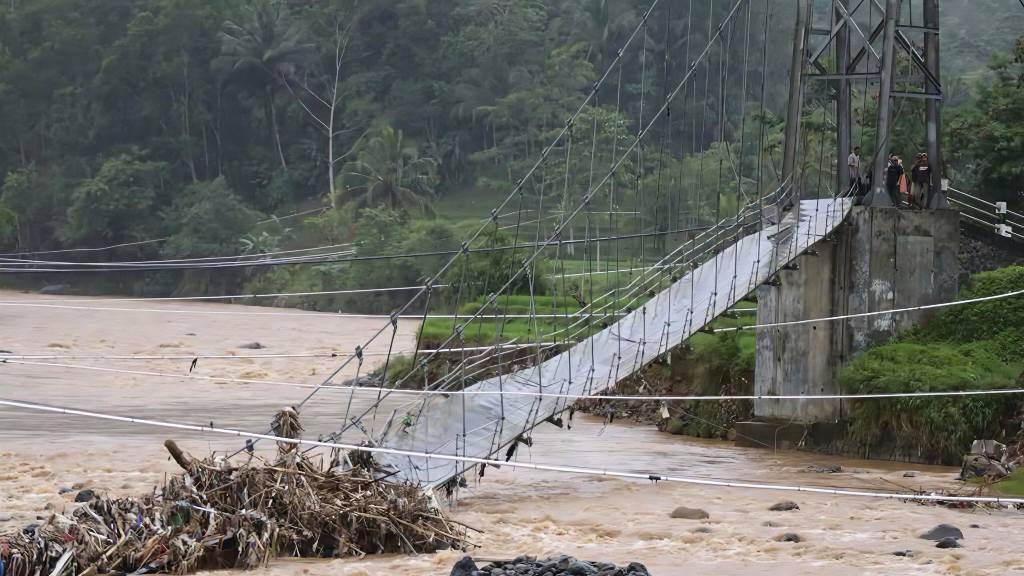 Jembatan Garut Putus