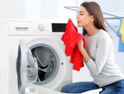 Jangan Cuci 5 Baju Ini dengan Air Panas, Bisa Rusak Cepat