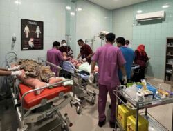 Bos Angkat Tangan 5 Anak Buah Jadi Korban Kebakaran Warteg di Surabaya, Korban Dibawa ke RSUD Brebes