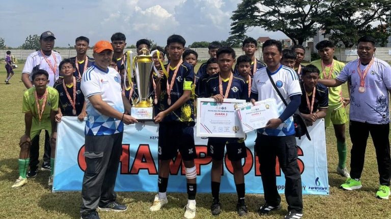 Footballindo Academy Tegal dan Puslat Mandiri Pati Juara Turnamen Footballindo 2025