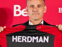 John Herdman Tiba 11 Januari, PSSI Beri Target Ini untuk Pelatih Timnas Indonesia