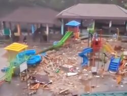 Kawasan Wisata Guci Tegal Banjir Bandang, 3 Jembatan Putus, Sejumlah Wahana Pemandian Hancur