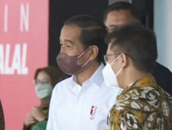 Jokowi Muncul di Tengah Isu Reshuffle, Diduga Jabat Wantimpres