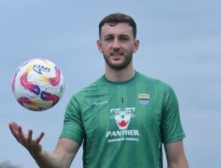 Ditendang dari Liga Champions AFC, Adam Przybek Buka Peluang Tinggalkan Persib Bandung