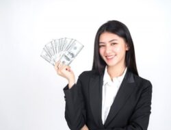 Karier Melesat, Bisnis Menggeliat! 6 Shio Ini Siap Bersinar Mulai 27 Februari 2026