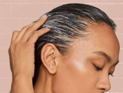 Cara Menghidrasi Rambut Kering yang Efektif