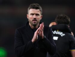 Michael Carrick Akui MU Tidak Maksimal Saat Dihancurkan West Ham