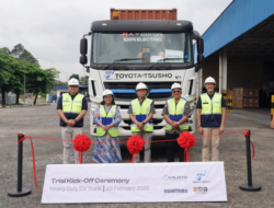 Truk Kontainer Listrik Uji Coba di Jalur Logistik Nasional