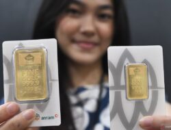 Harga Emas Antam Hari Ini Naik Rp28.000 per Gram menjadi Rp2.944.000
