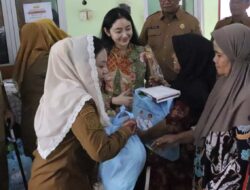 Bansos Wardoyo dan Nakes Door to Door Sasar Banyak Warga Brebes