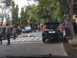 Kurang Waspada, Pejalan Kaki Meninggal Dunia Tertabrak Motor dan Truk di Jalur Pantura Brebes