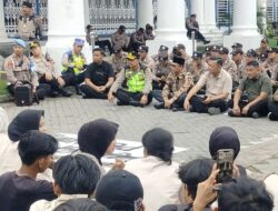 Mahasiswa di Tegal Demo Menu Nasi Lengko MBG: Itu Bukan Bergizi, yang Penting Kenyang