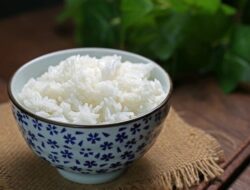 3 Makanan Berbahaya yang Sering Dikonsumsi Bersama Nasi