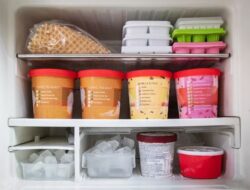 7 Makanan yang Tidak Boleh Disimpan di Freezer