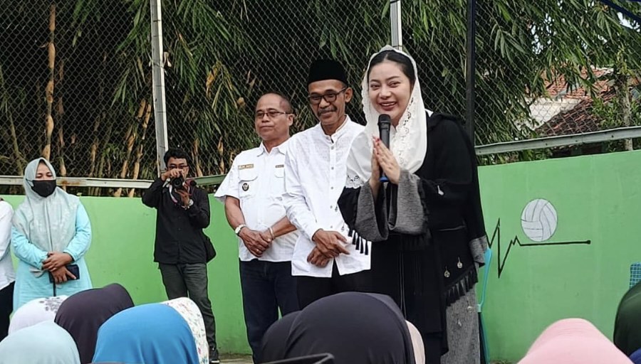 Bupati Brebes Ngabuburit