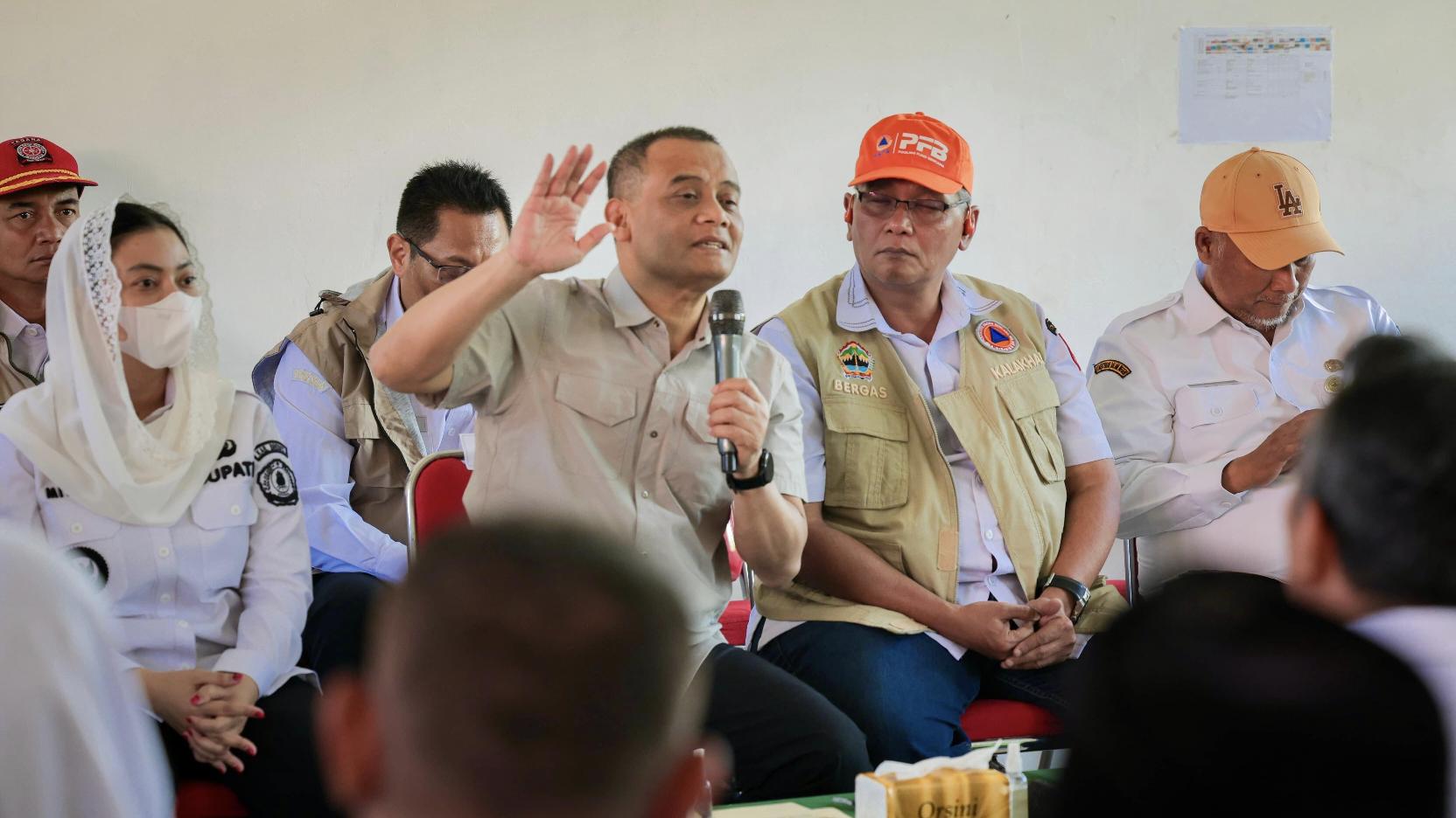 Gubernur Jateng Tinjau Longsor Cilibur Brebes