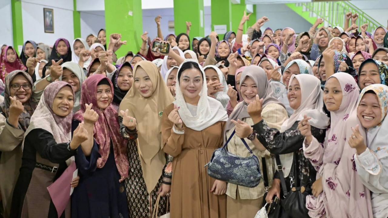 Bupati Brebes di Ponpes Al Hasaniyyah