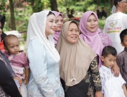 Hangatnya Idul Fitri di Brebes, Bupati Paramitha Salat Id dan Open House Bersama Warga