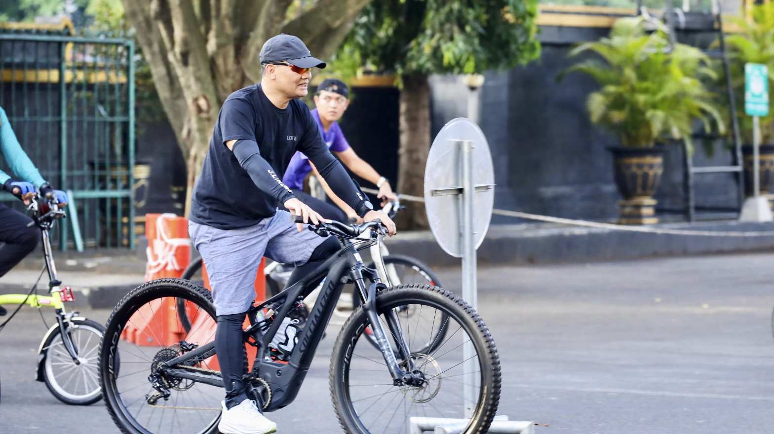 Gowes Gubernur Ahmad Luthfi