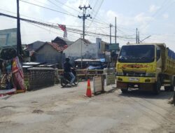 Tiga Bulan Jembatan Sitanggal Brebes Amblas Tanpa Penanganan, Warga Sebut Pemprov Jateng Lelet