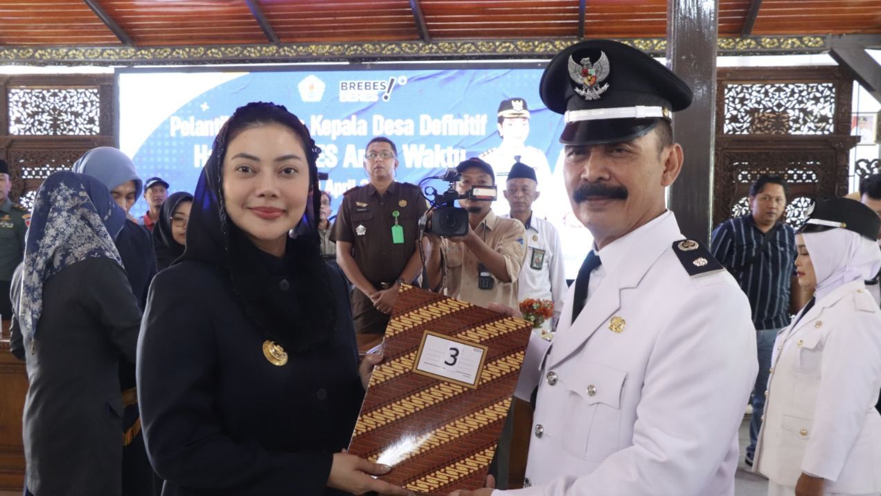 Bupati Brebes Lantik Kepala Desa PAW