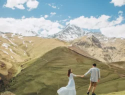 20 Lokasi Prewedding Terbaik di Malang, Mulai Pegunungan hingga Desa