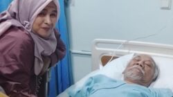Tio Pakusadewo, Sakit Jantung tapi Masih Merokok dan Minum Kopi dari Kursi Roda