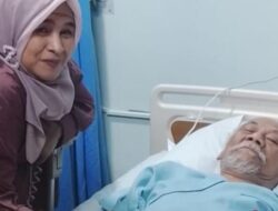 Tio Pakusadewo, Sakit Jantung tapi Masih Merokok dan Minum Kopi dari Kursi Roda
