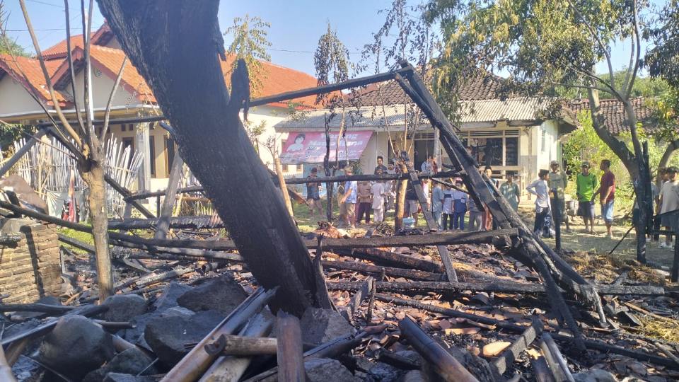 Kandang Kambing Terbakar