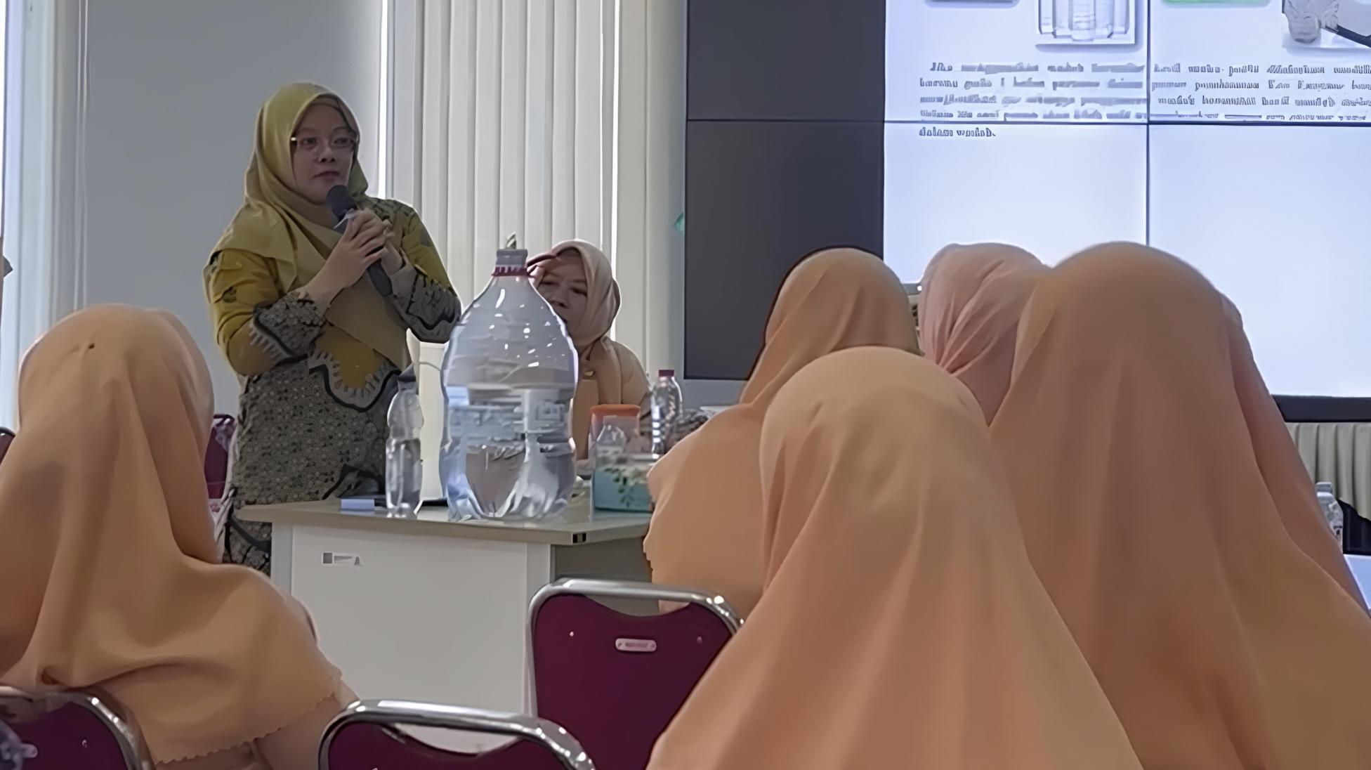 Olah Limbah Jadi Eco Enzyme